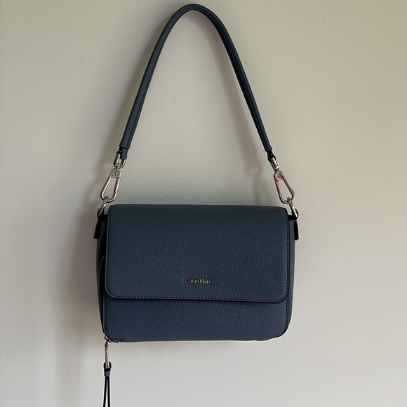 (NWOT) Calvin Klein Blue Shoulder Purse - Picture 3 of 12